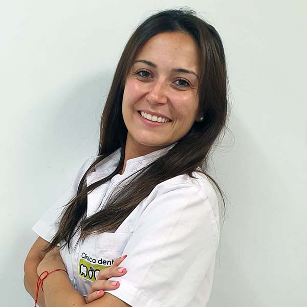 Lara Franco - Odontopediatra